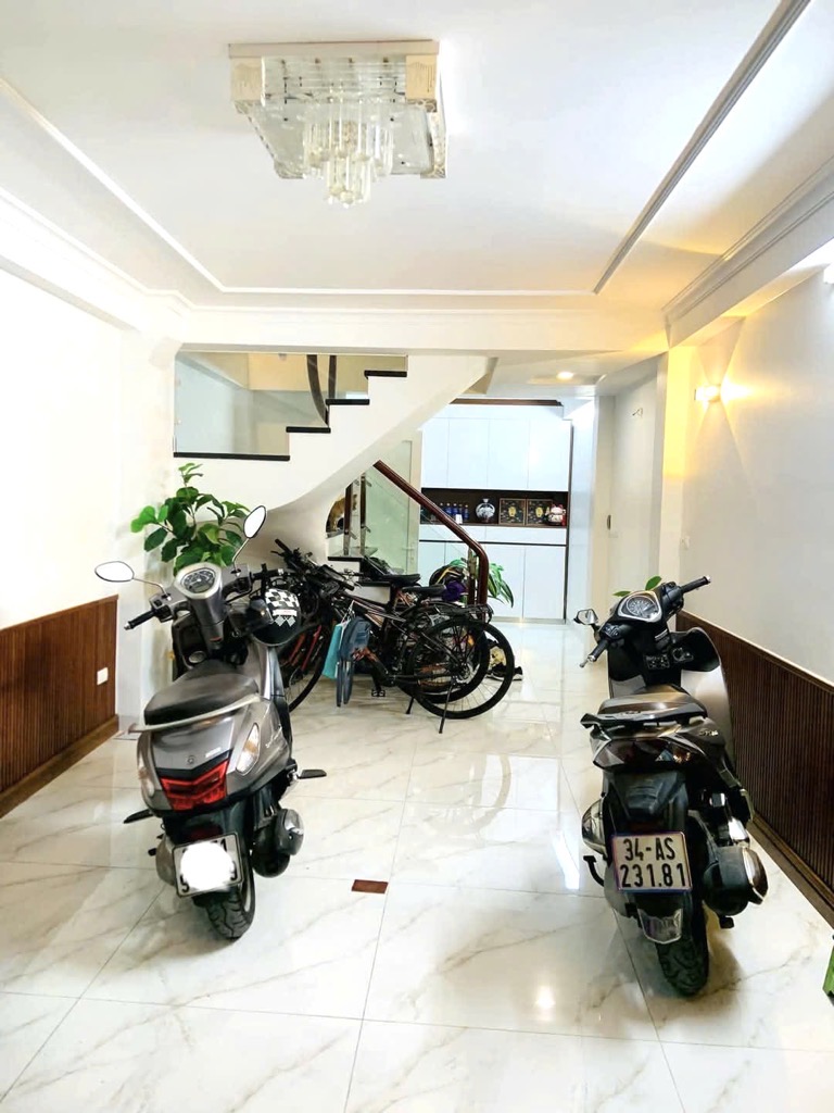 💥SIÊU PHẨM YÊN HOÀ - 1 NHÀ RA MẶT PHỐ - NGÕ RỘNG 3.5M - Ô TÔ ĐỖ CỬA - KHÔNG CÓ CĂN THỨ 2 - QUÁ - Ảnh chính
